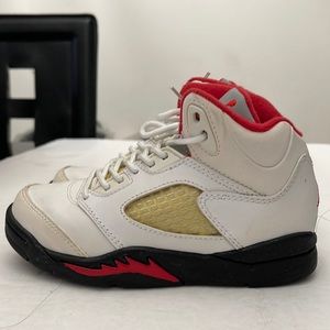 NIKE AIR JORDAN RETRO 5FIRE RED WHITE SNEAKERS KIDS 2-4 yrs SIZE 11C